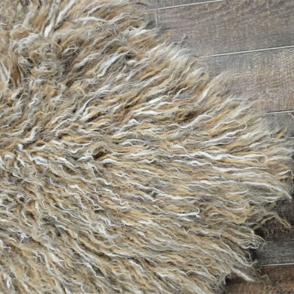 ORGANIC GREEK FLOKATI WOOL PET BEDS-44" X 48" 100% NATURAL WOOL-PETS LOVE THEM - Picture 3 of 8